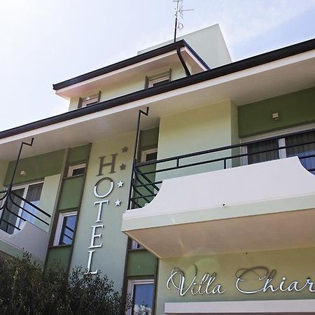 Hotel Villa Chiara テッラチーナ エクステリア 写真