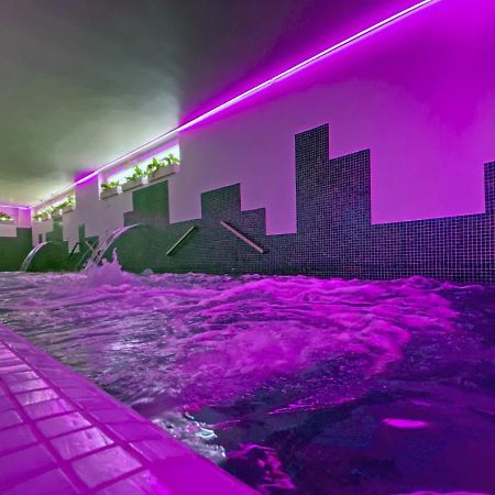 Hotel Villa Chiara テッラチーナ エクステリア 写真