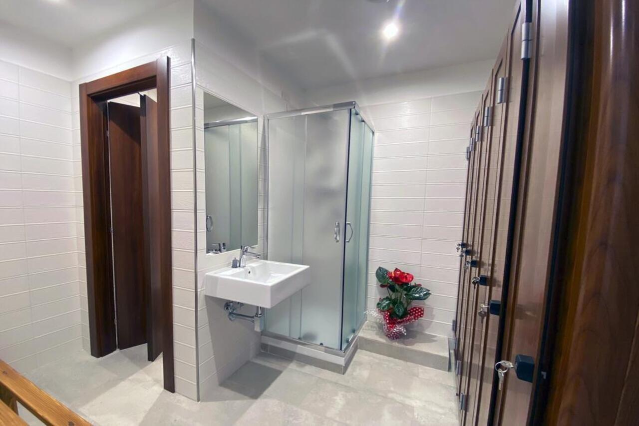 Hotel Villa Chiara テッラチーナ エクステリア 写真