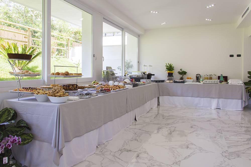 Hotel Villa Chiara テッラチーナ エクステリア 写真