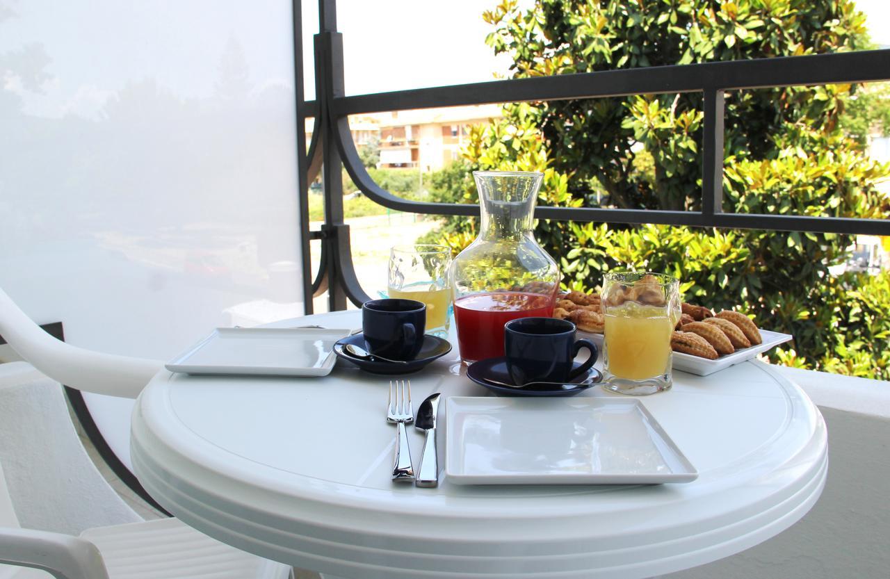 Hotel Villa Chiara テッラチーナ エクステリア 写真