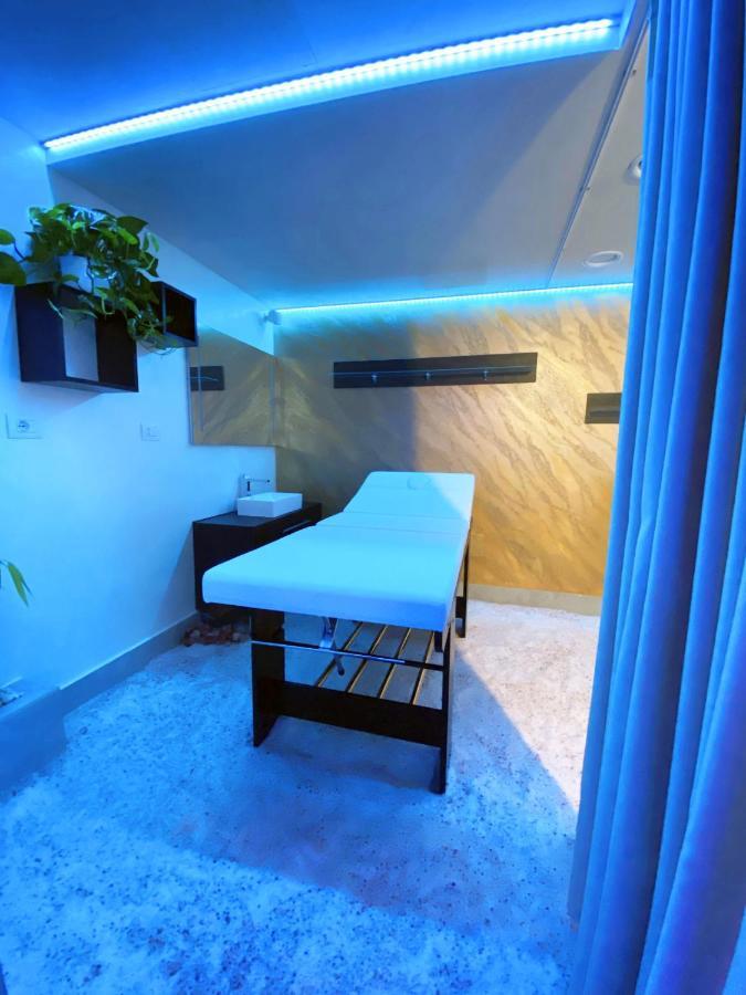 Hotel Villa Chiara テッラチーナ エクステリア 写真
