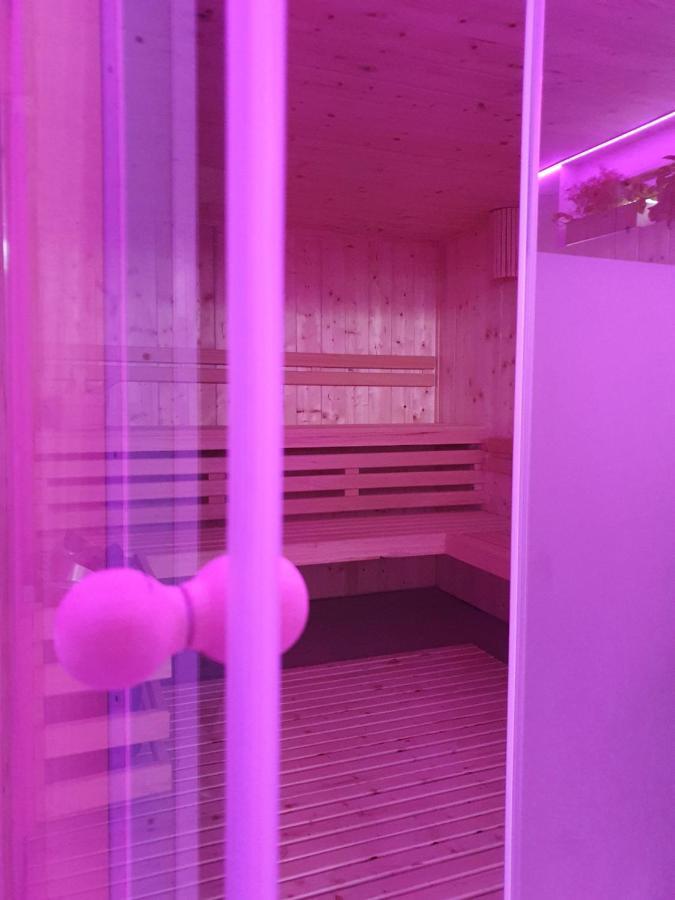 Hotel Villa Chiara テッラチーナ エクステリア 写真
